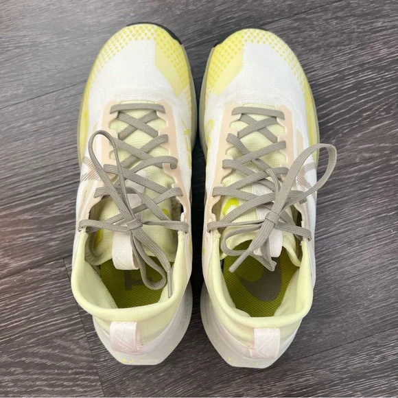 Nike Women's React Pegasus Trail 4 GORE-TEX - Picture 6 of 12